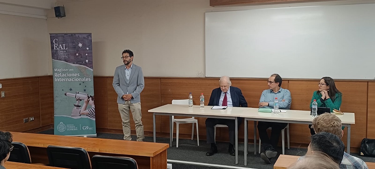 Simposio sobre Estados Unidos y América Latina inauguró el año académico del Magíster en Relaciones Internacionales